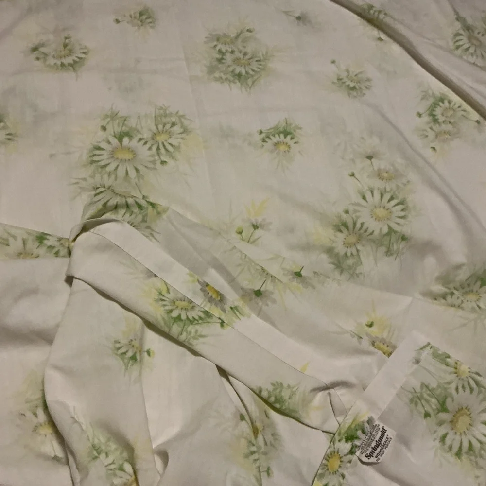 Vintage Springmaid Daisy Sheet Set
